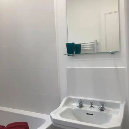 Apartment 3 Pieces Calme 20 Mn Tour Eiffel 5 Mn Versailles *