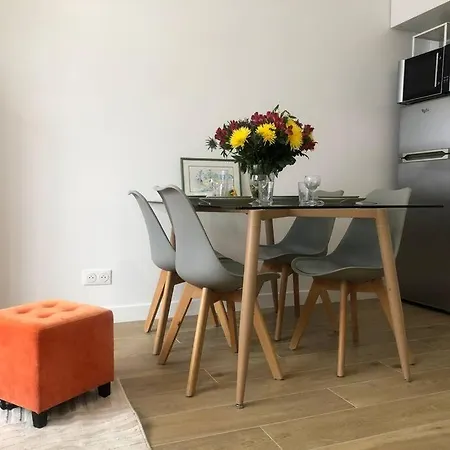 Apartment 3 Pieces Calme 20 Mn Tour Eiffel 5 Mn Versailles
